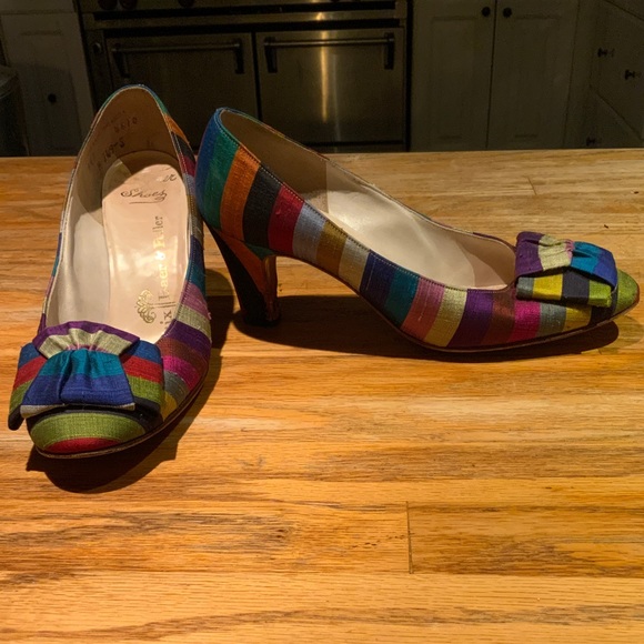 🌈VINTAGE 60s/70s Rainbow Silk Dupioni heels! VTG BARBIECORE 🌸 - Picture 2 of 4